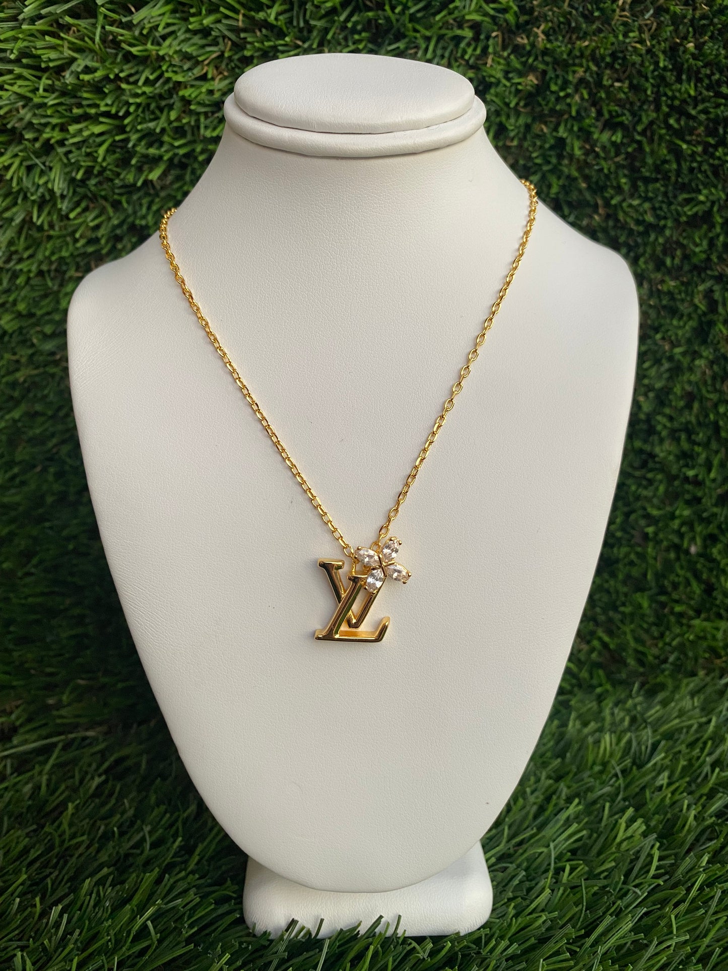 Lucia Flower Necklace