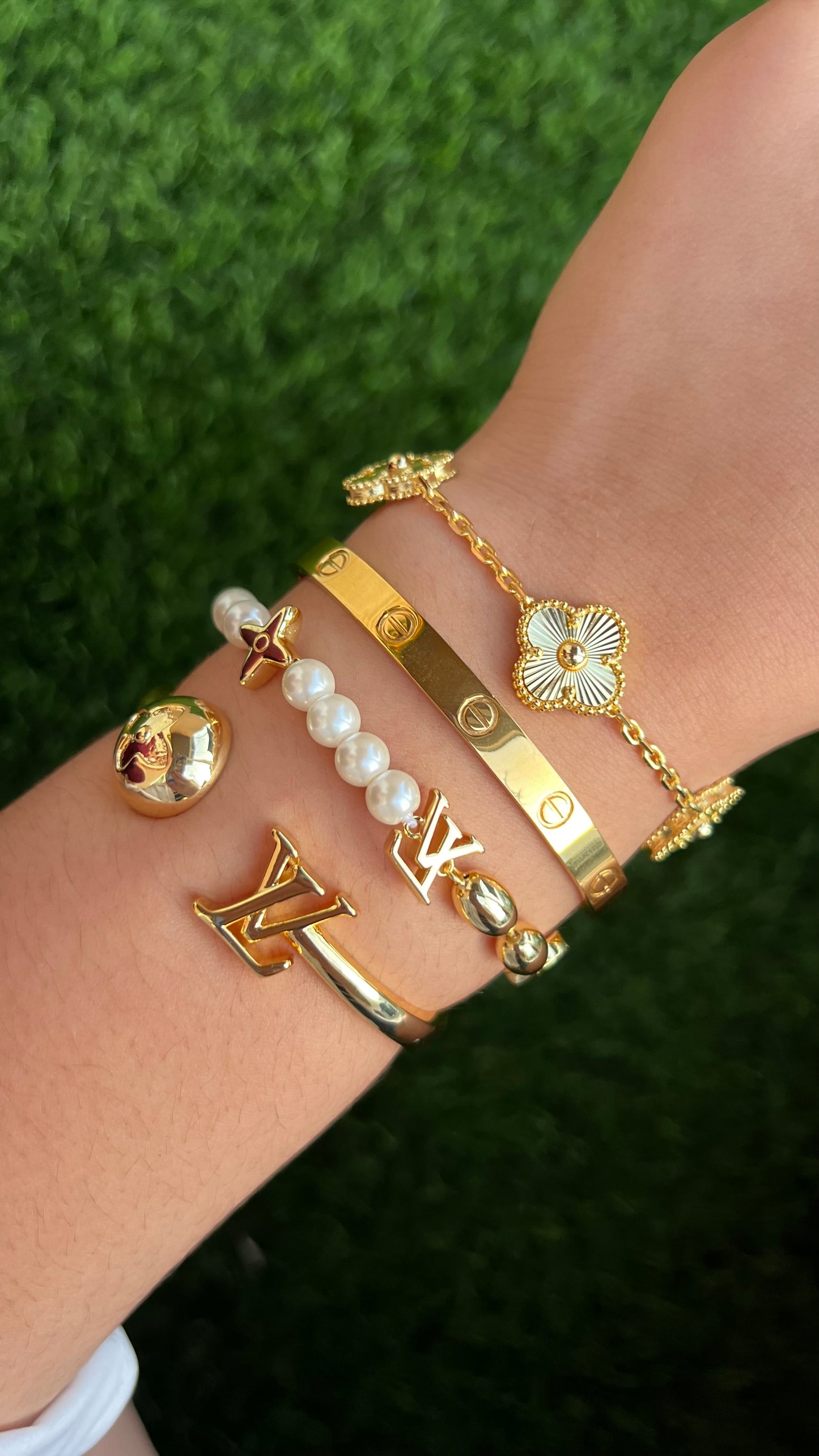 Gold Valencia clover Bracelet