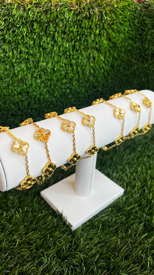Gold Valencia clover Bracelet